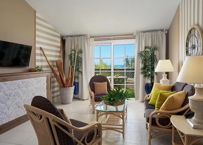 Top Hotels in Tenerife Las Americas: Your Guide to Comfortable Accommodations