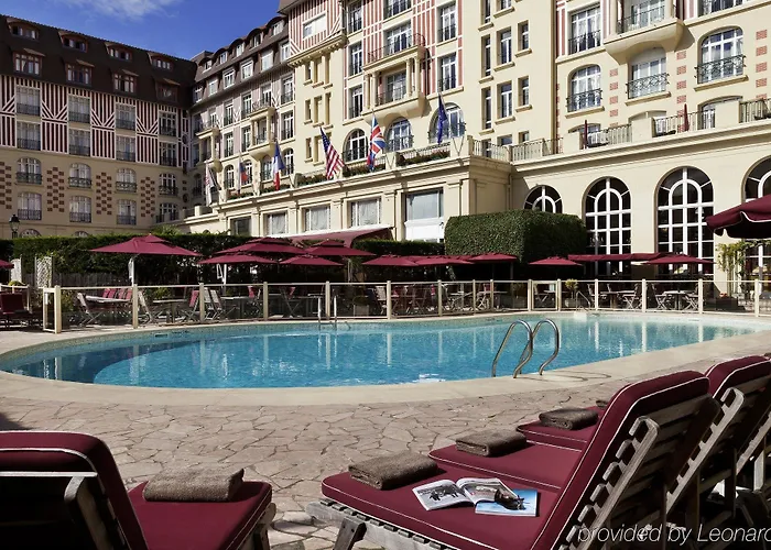 Hôtels de luxe à Deauville: Le choix parfait pour un séjour raffiné