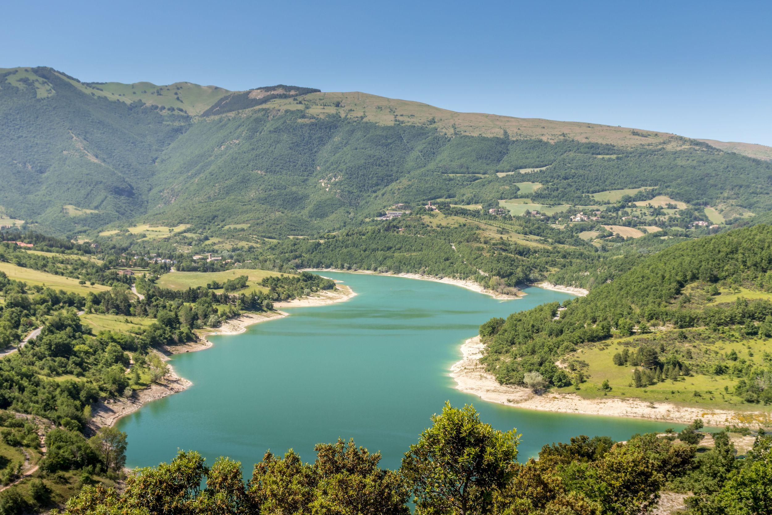Il Lago di Fiastra © SalliAnn